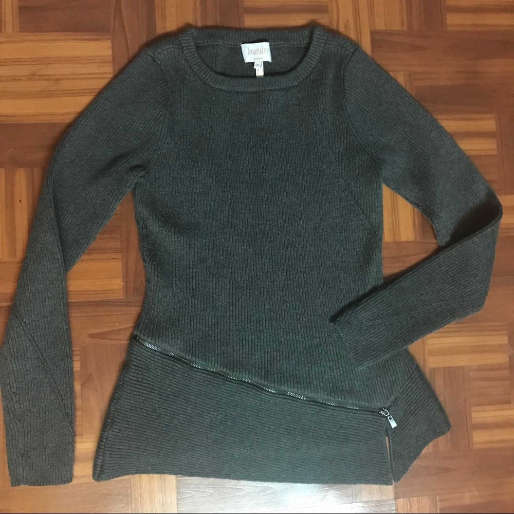 Laundry Waist Zipper Sweatshirt